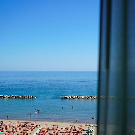 Hotel International Gabicce Mare Dış mekan fotoğraf