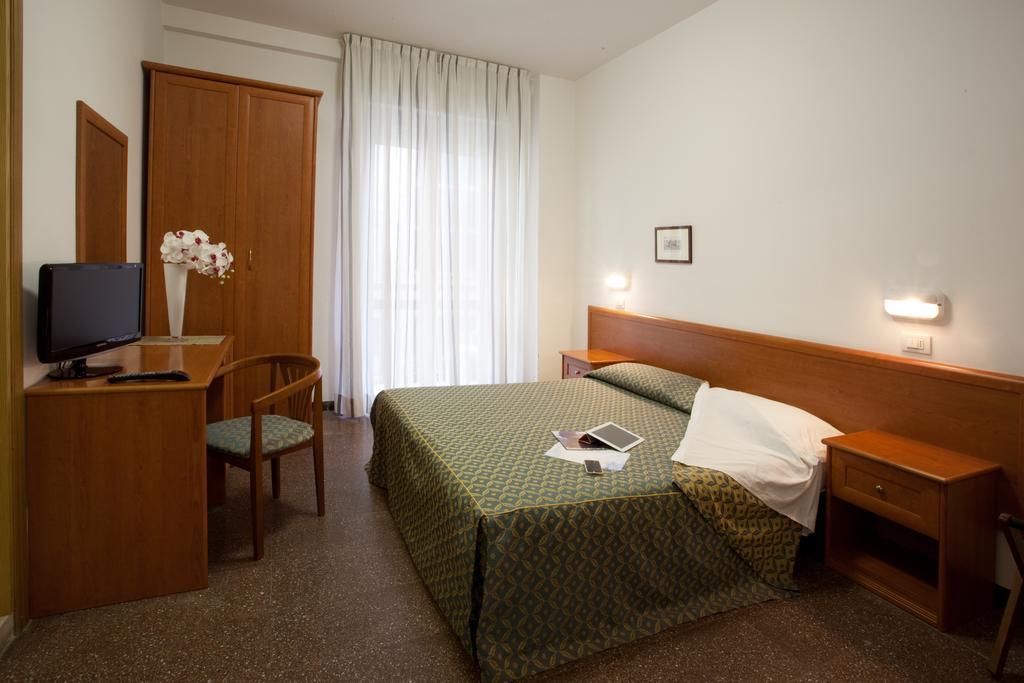 Hotel International Gabicce Mare Oda fotoğraf
