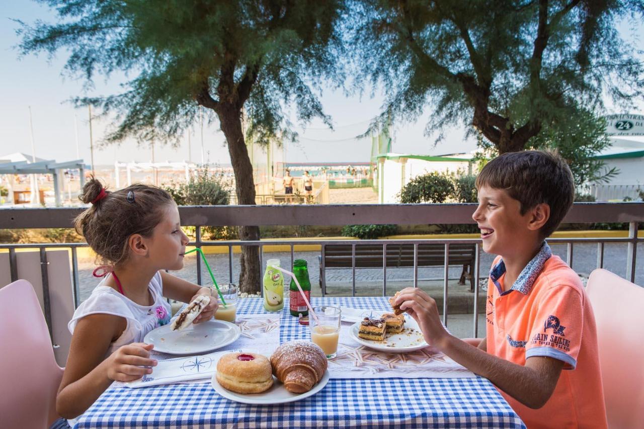Hotel International Gabicce Mare Dış mekan fotoğraf